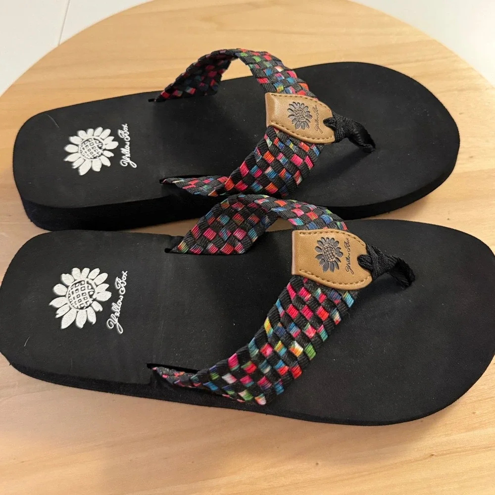 Yellow Box Multi Color Rainbow Woven Strap Flip Flops Sandals Women's Size 8 - Picture 4 of 6